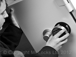 Abergavenny Locksmith Safe Engineer